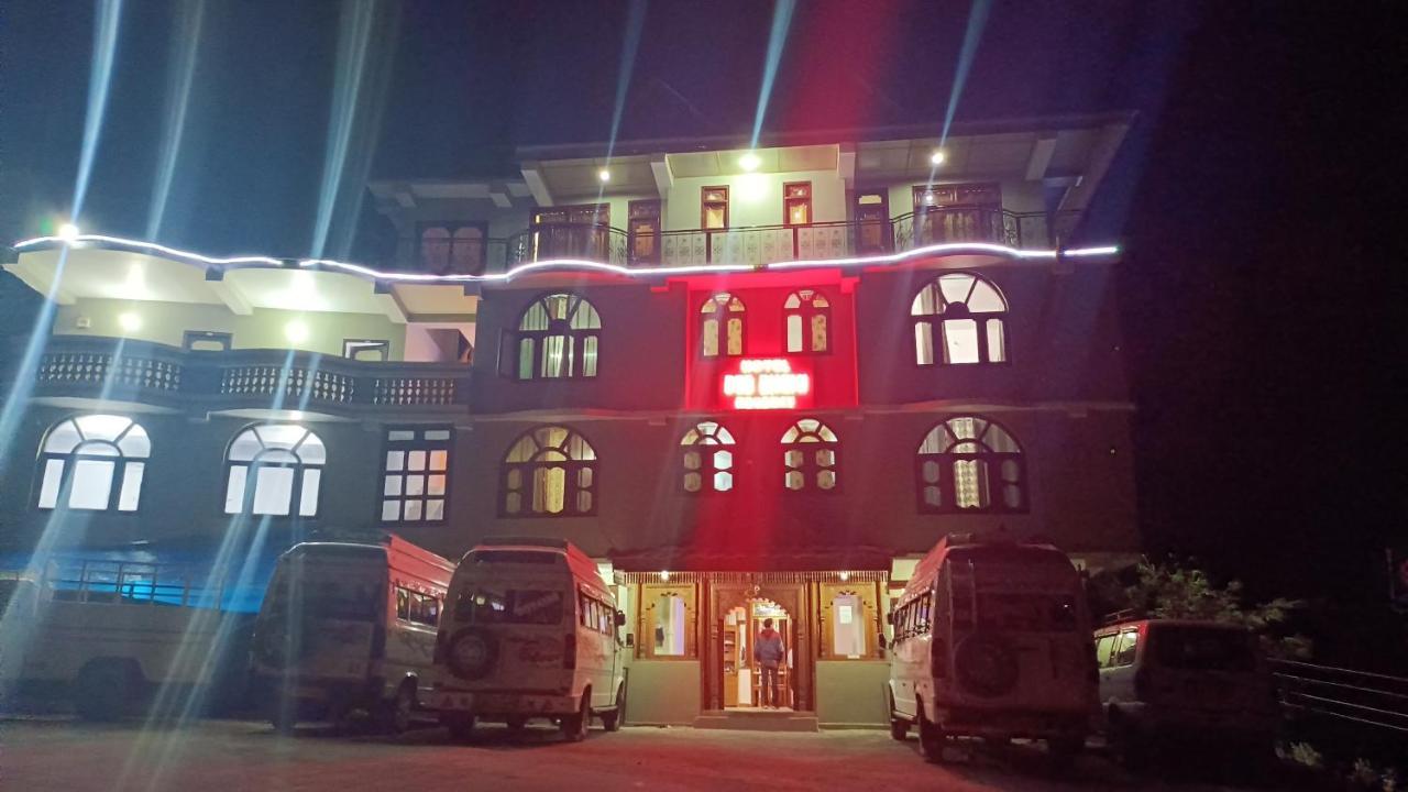 Debbhumi Regency Hotel Sangla Luaran gambar