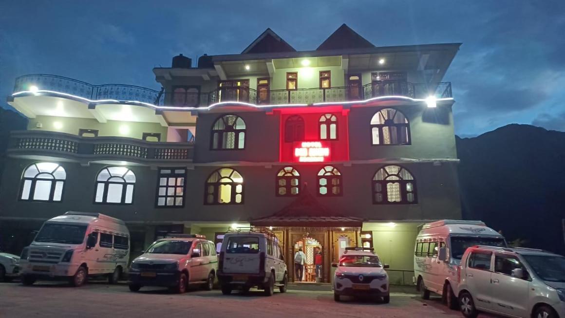 Debbhumi Regency Hotel Sangla Luaran gambar