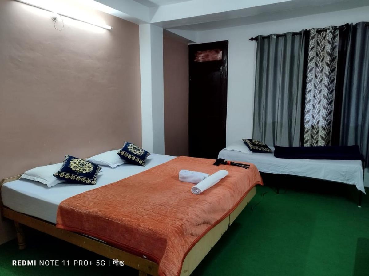 Debbhumi Regency Hotel Sangla Luaran gambar