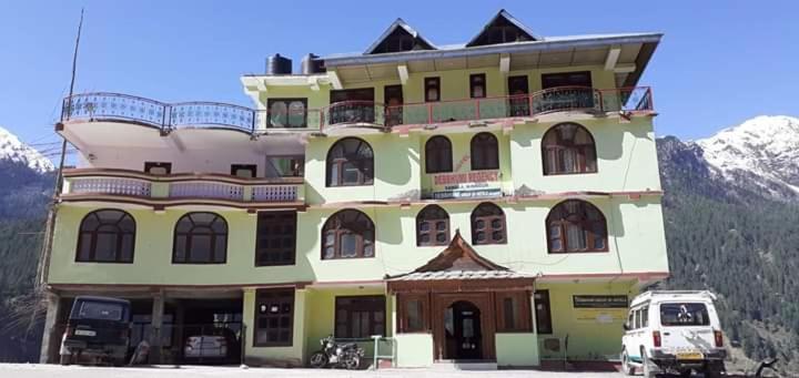 Debbhumi Regency Hotel Sangla Luaran gambar