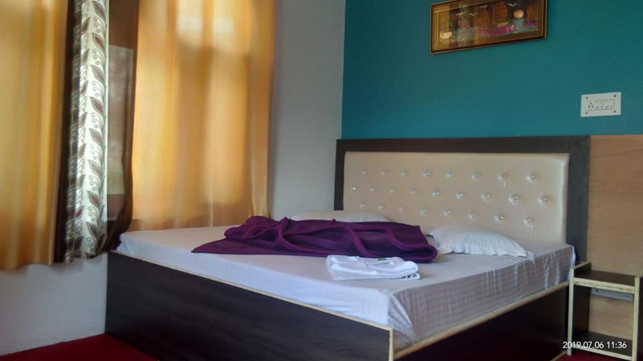 Debbhumi Regency Hotel Sangla Luaran gambar