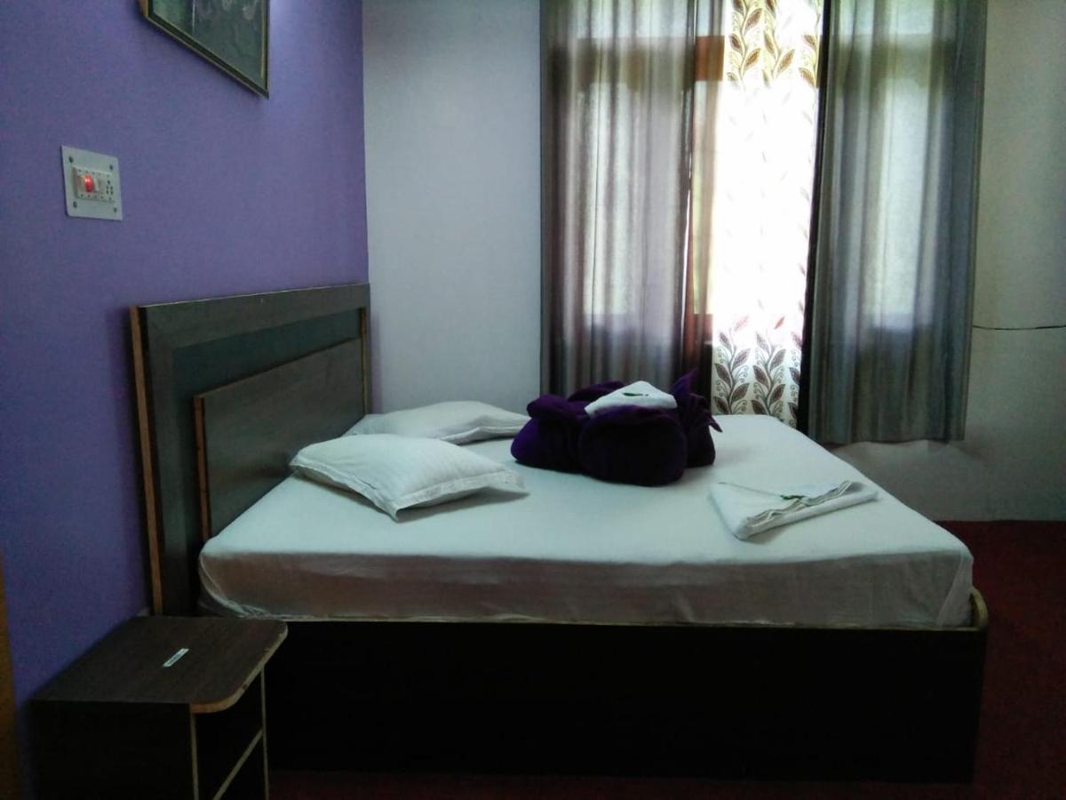 Debbhumi Regency Hotel Sangla Luaran gambar